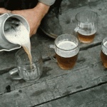 4 Bierglaeser aus Milchkanne gezapft Entspannug pur 1 Freizeit Besoffene Geschichte, Bier, Entspannung, Freizeit