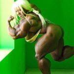 Bodybuilderin schwarz mit blonden Haaren Wissenswertes zum lachen Muskeln, Tipps, Wissen zum lachen
