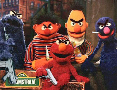 Böse Kinderstars in der Sesamstraße lustig - Bewaffnet und Streitlustig