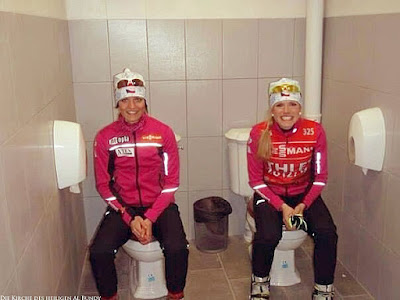 Doppel Toiletten Sochi - Olympia Sport Frauen Foto