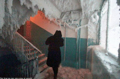 Schnee lustig eingefrorene Treppe - Eisbilder Schnee eingefrorene Treppe