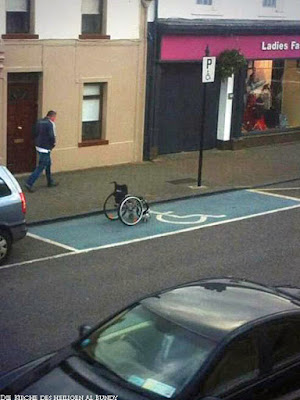 Behinderten-Parkplatz