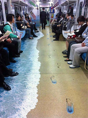  U-Bahn Boden sieht aus wie Meeresstrand