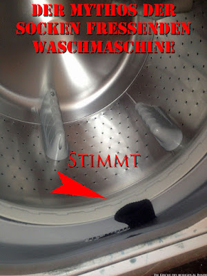 Lustiger Mythos Socken fressende Waschmaschine mit Text Mythos Socken fressende Waschmaschine mit Text