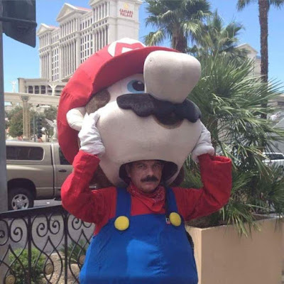 Lustiges Bild von Super Mario Kostüm