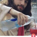 Lustiges Profilbild Irrsinn - Jesus macht Wasser zu Wein zum lachen