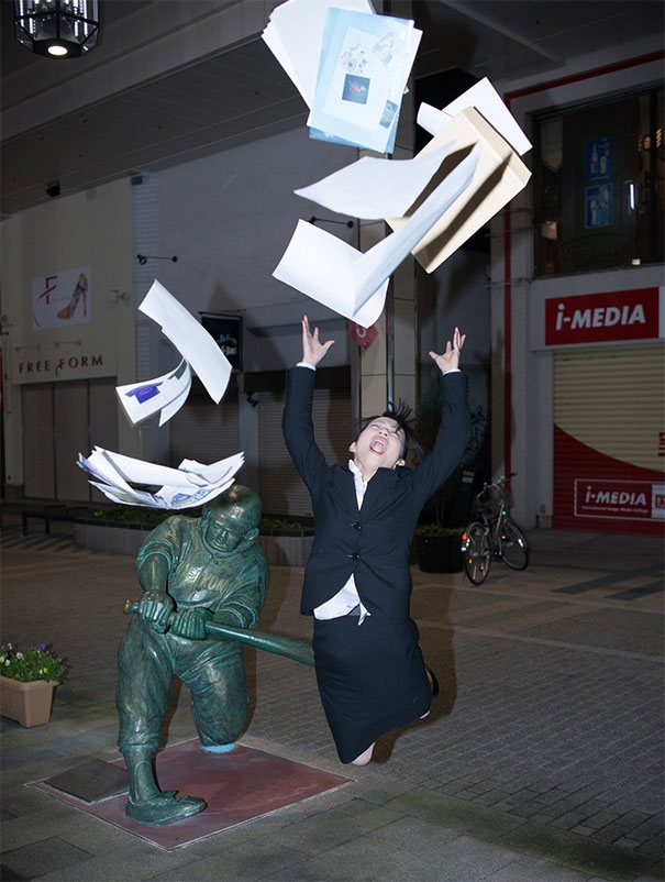 Von Baseball Statue umgehauen werden Akten fliegen
