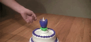 ausgefallener Kuchen mit Kerzen animierte gifs
