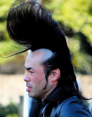 Elvis Frisur lustige Haare Elvis Frisur lustige Haare Japaner